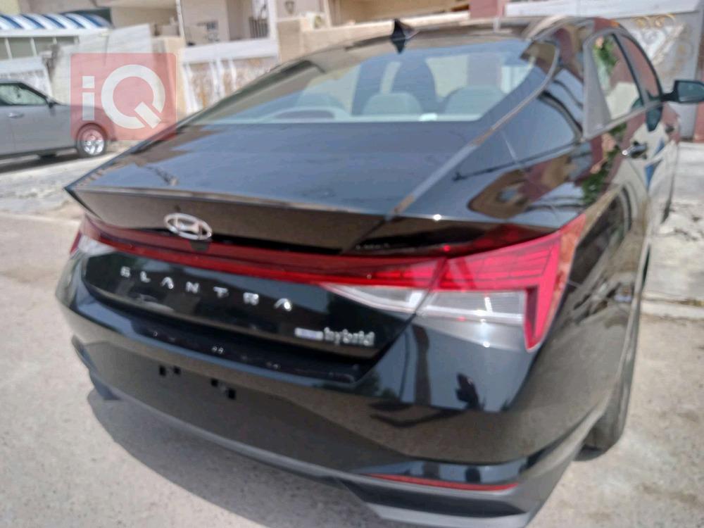 هیوندای ئەلەنترا